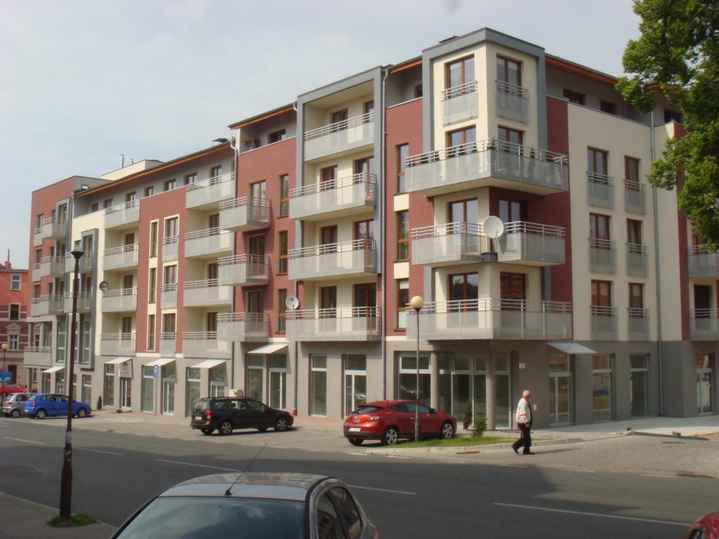 1 Maja 76, Jelenia Góra